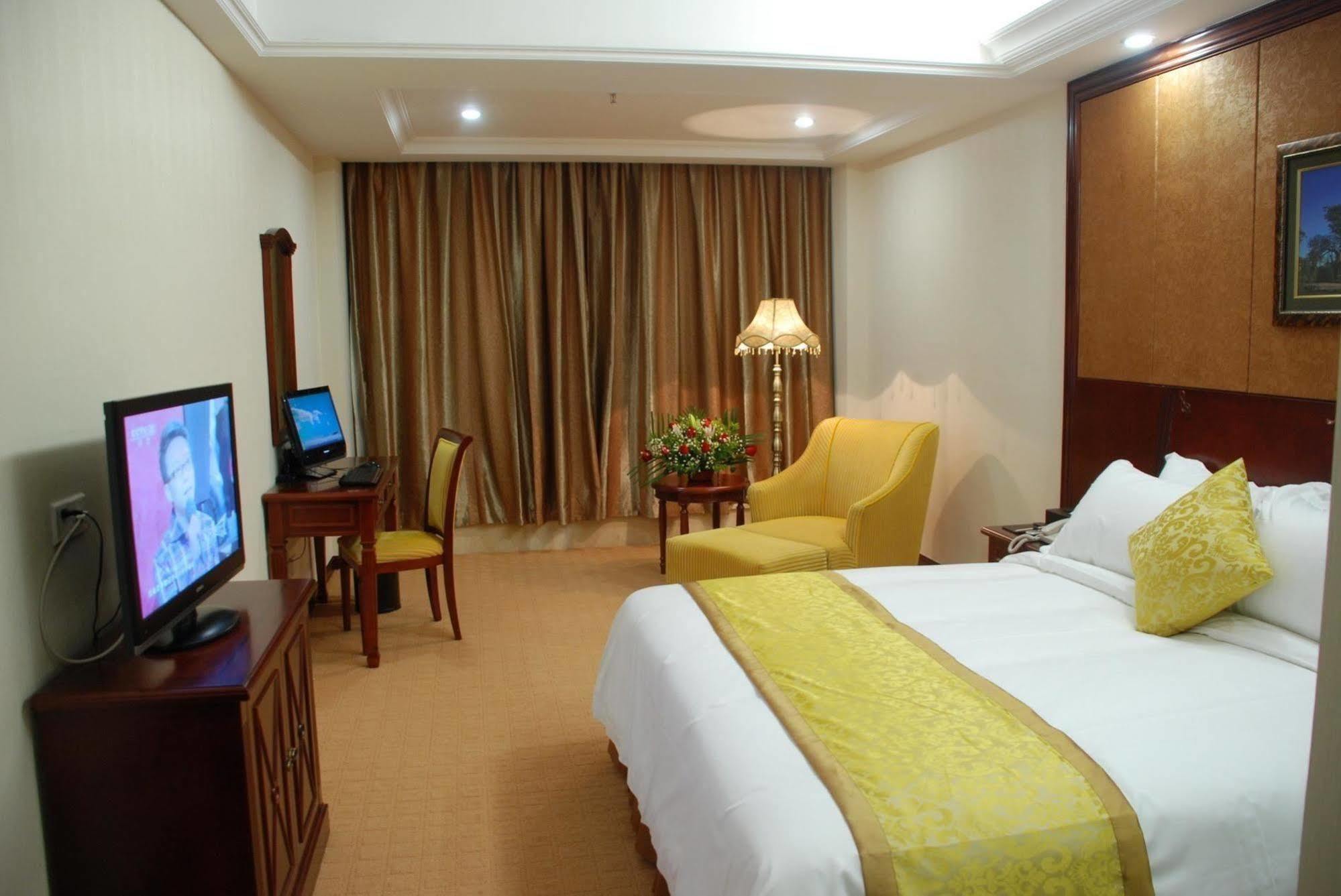 Vienna Hotel Shenzhen Pingdi Luaran gambar